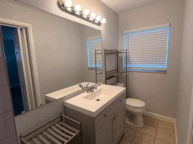 2931 W Palmetto St — Photo 12