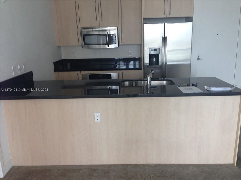 1st image of 1111 SW 1st Ave APT 2523