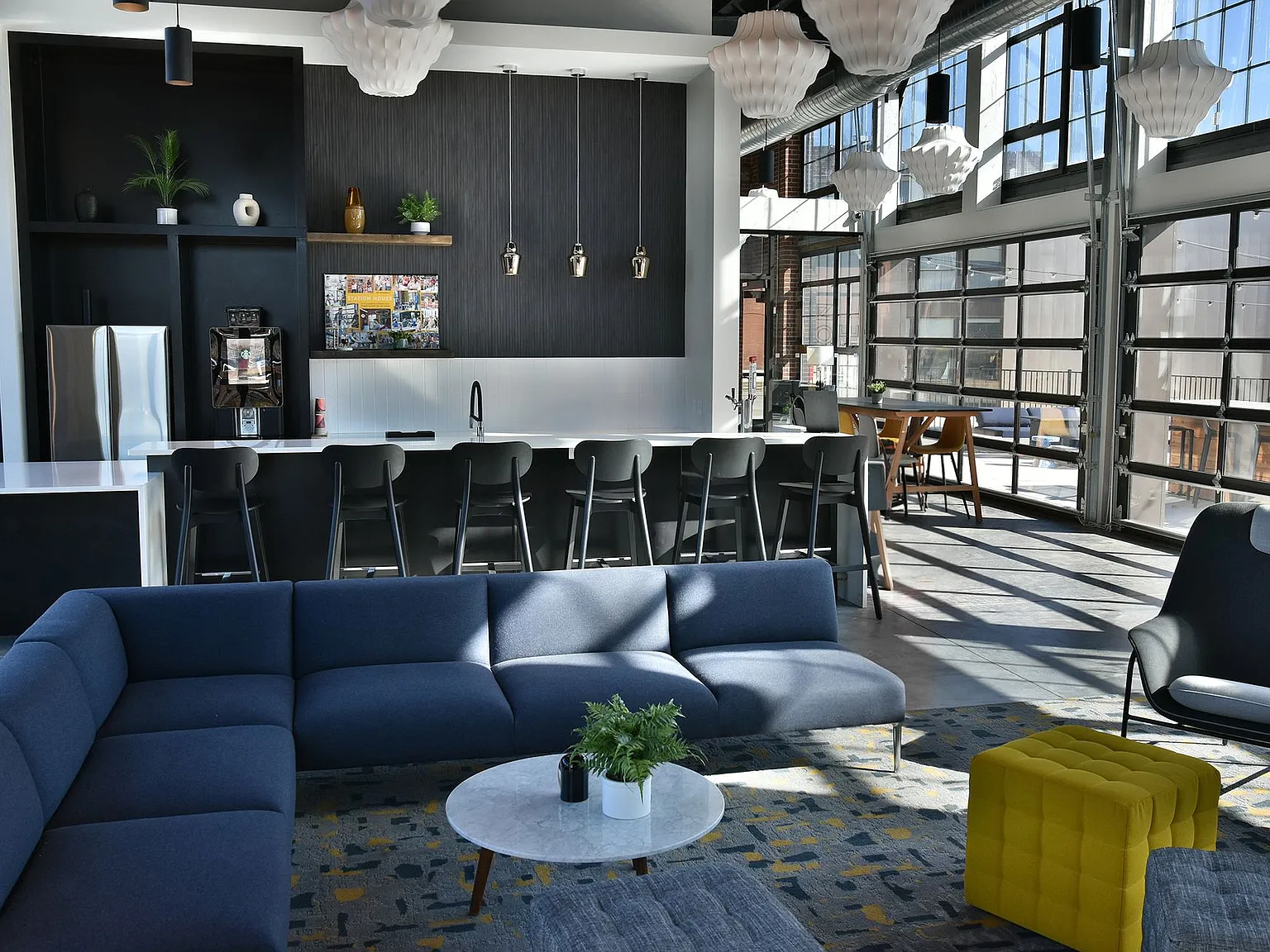 Station House | Near The Loop — Photo 1