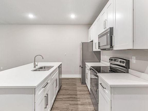 4th image of 1505 Sophia Ave