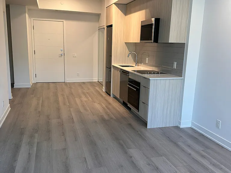 20 Deans Dr #202 — Photo 3