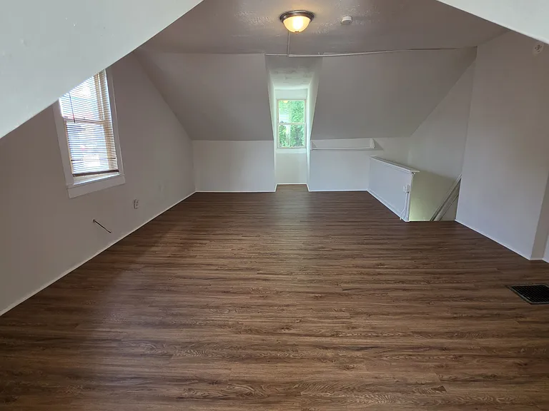 2913 California Ave — Photo 12