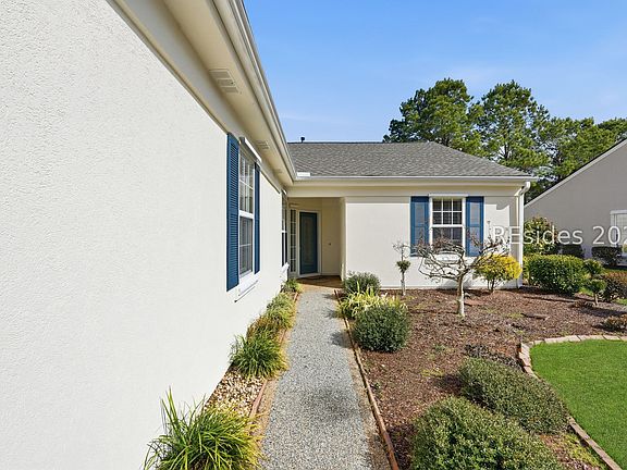 4th image of 127 Doncaster Ln