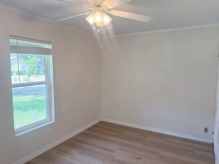 2104 Sunrise Trl — Photo 14