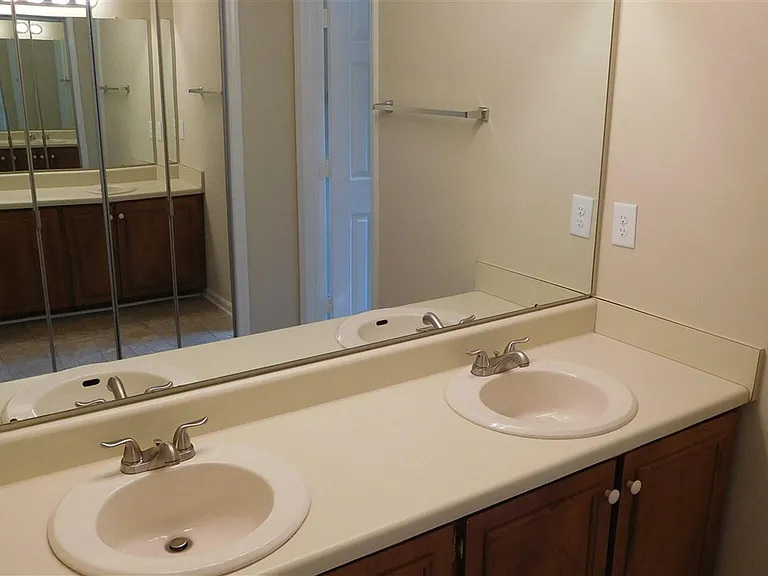 3512 Lytham Pl — Photo 19