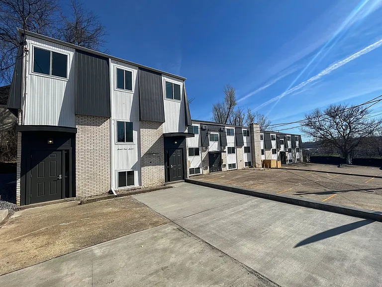 Riverview Terrace Apartments — Photo 1