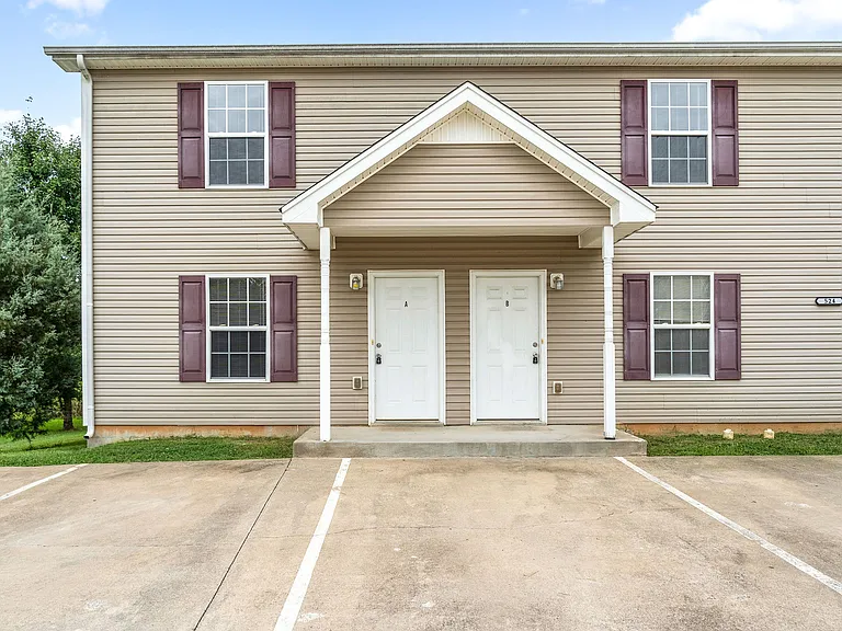 524 Patriot Park Ct — Photo 2
