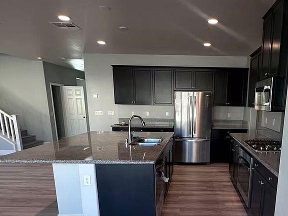 5th image of 24210 Flora Rd