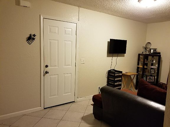 3rd image of 14246 Lapaz Dr