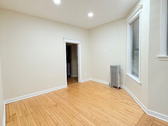 4th image of 3938 N Ashland Ave APT 3