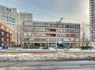 349 Saint Clair Ave W #403, Toronto, ON M5P 1N3