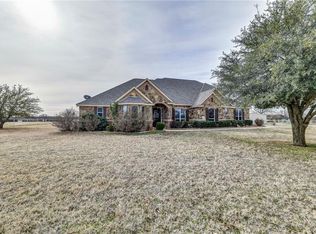 953 Hlavek Rd, Decatur, TX 76234