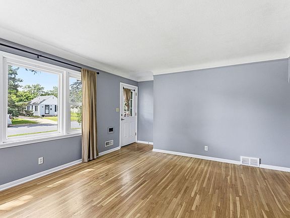 2nd image of 8221 Blaisdell Ave S