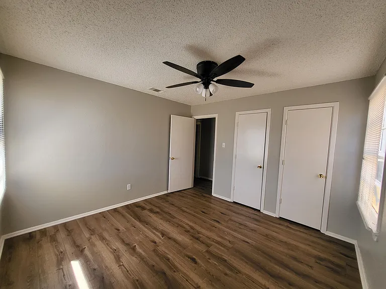 3309 Thomas Ave — Photo 8