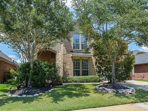 3rd image of 24622 Garnet Stone Ln