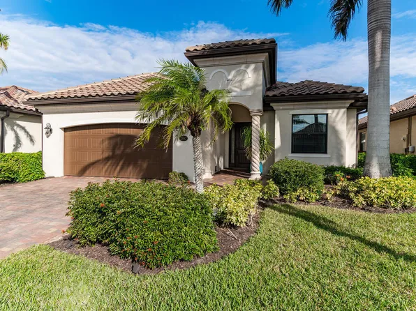 2962 Aviamar Cir, Naples, FL 34114