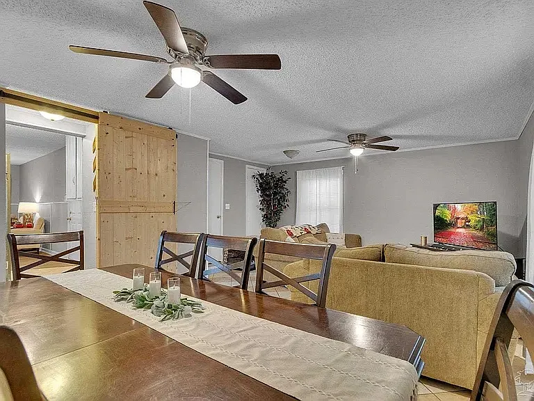 902 Lucerne Ave — Photo 7