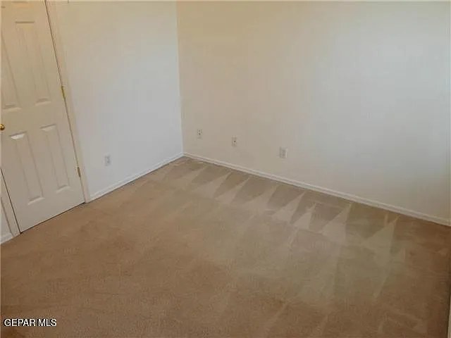 5729 Green Castle Rd — Photo 15
