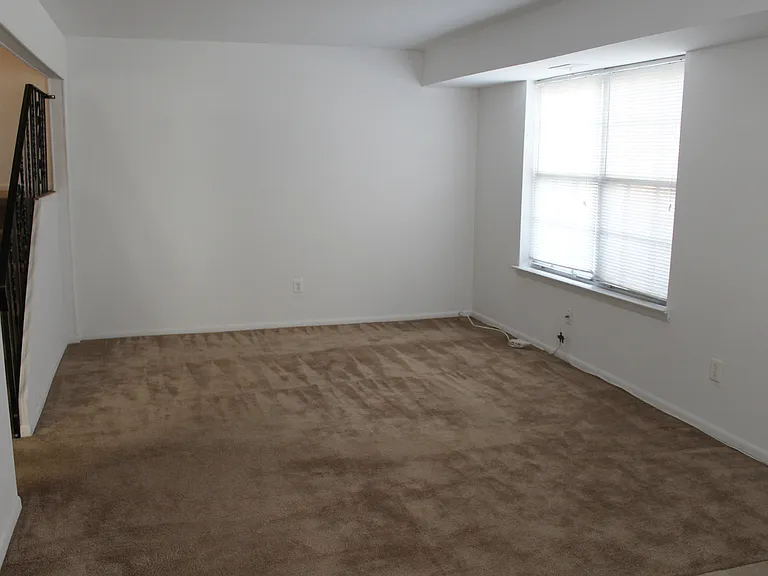 414 Fountain St #12 — Photo 4