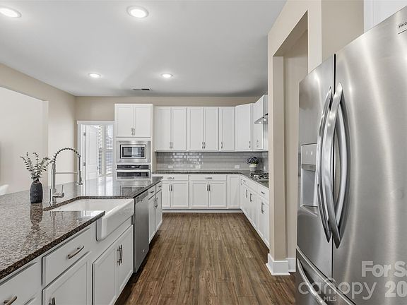 5th image of 1135 Weir Ct