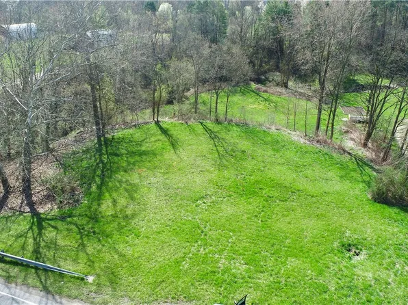 17373 Bennett Rd, North Royalton, OH 44133