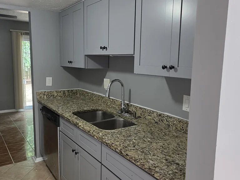 1746 Nappa Valley Ct SE — Photo 16