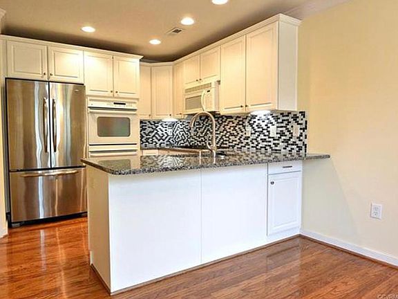 2nd image of 4912 Hickory Downs Dr