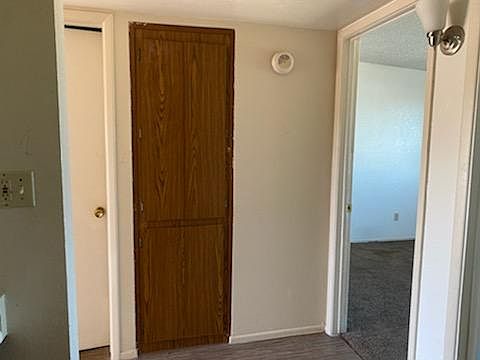 5th image of 1102 W Cheryl Dr