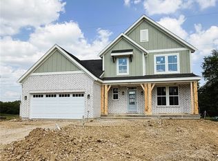 2572 Golden Leaf, Beavercreek, OH 45431