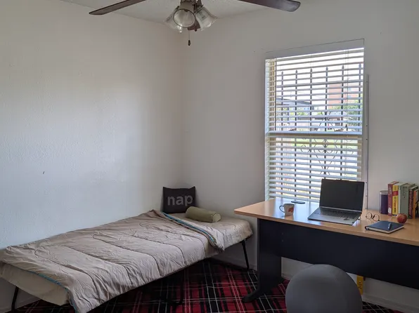 2216 2nd Pl, Lubbock, TX 79415