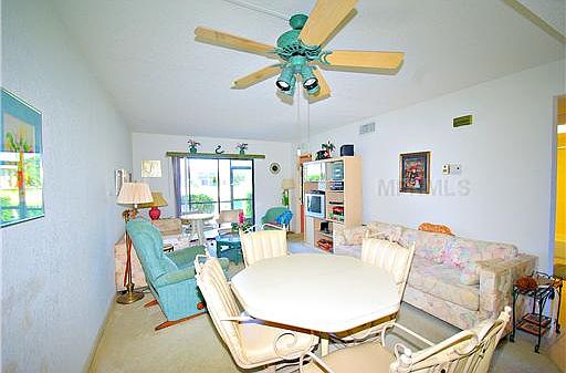 5th image of 4016 Oakview Dr #J