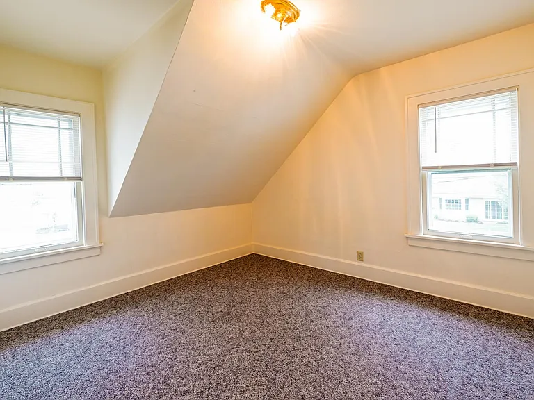 624 William St #2 — Photo 15