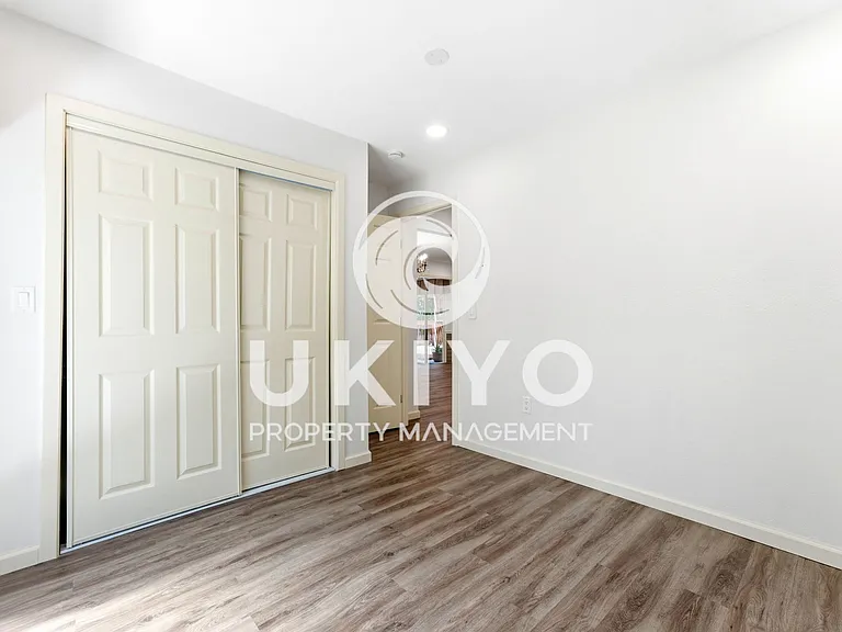645 Keith Ct — Photo 23