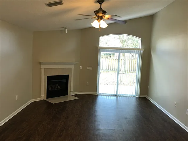 1312 River City St — Photo 4