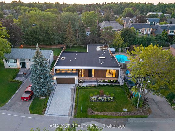 3rd image of 82 Donhill Cres