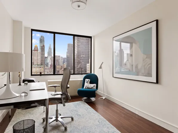 5 East 22nd Street image 10 of 16