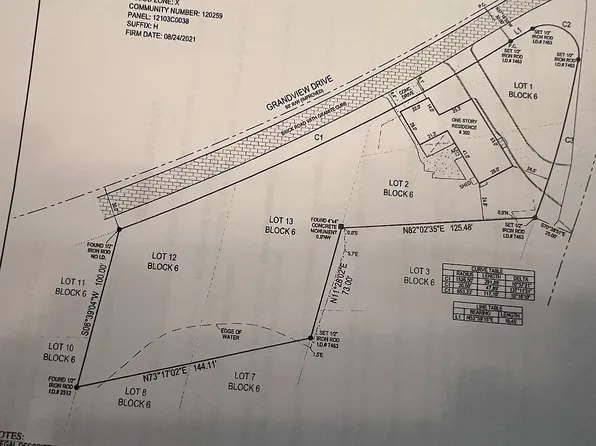 302 Lakeview Dr, Tarpon Springs, FL 34689