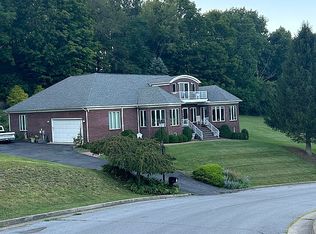 135 Fawn Cir, Bluefield, VA 24605