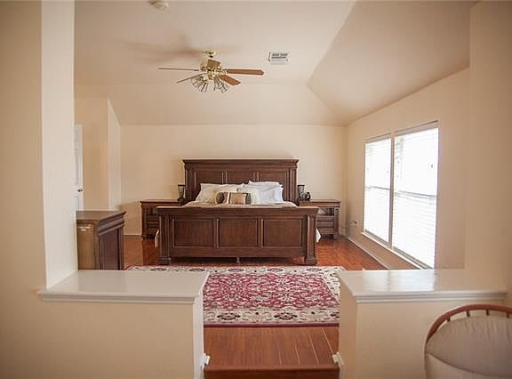 2nd image of 7921 Cabin Ct