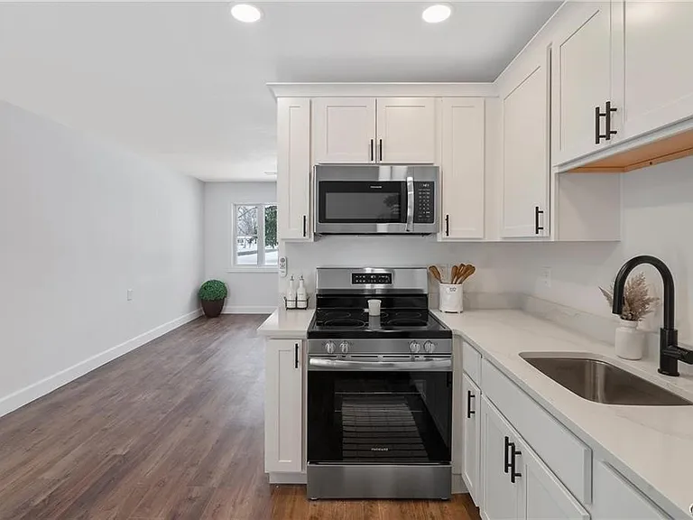 7891 Areopagitica Ave — Photo 12