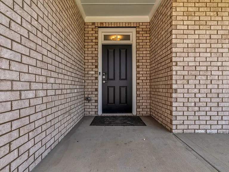 633 Castle Rd — Photo 4
