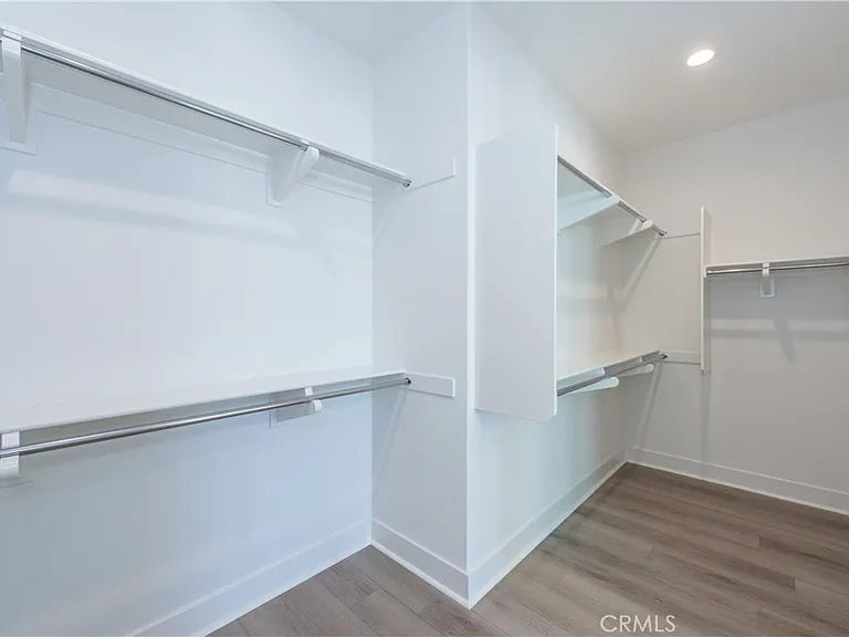 180 Longden — Photo 13