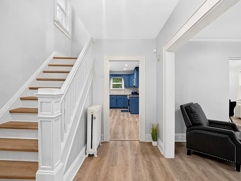639 Walsh Ave — Photo 3