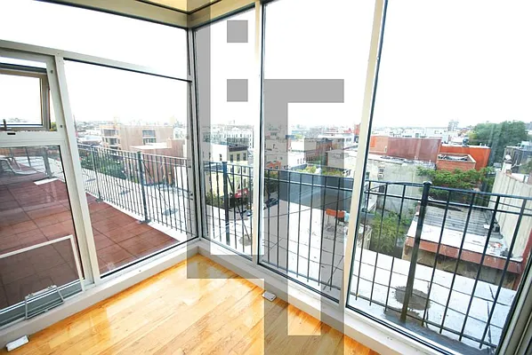 Rented by Loom Group | media 42