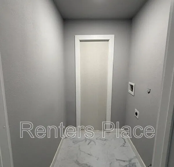 1322 N Birmingham Pl #C — Photo 8