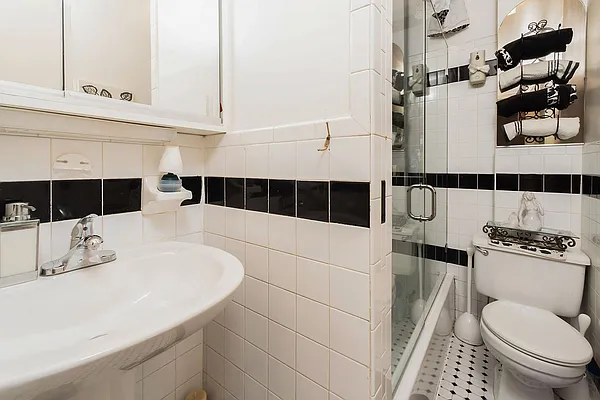 Sold by Keller Williams Realty NYC Group | media 14