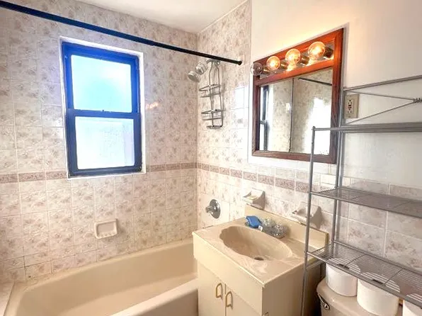 20-52 32nd Street image 16 of 16