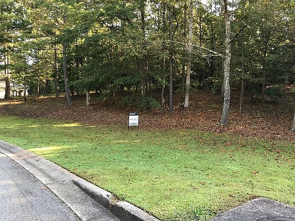 3rd image of 113 Windsong Ct
