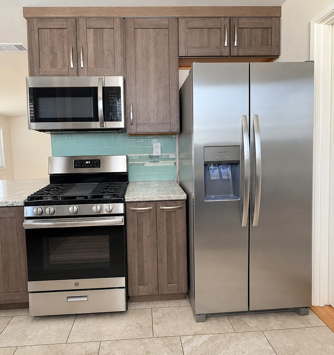 4 bed, 1493 sqft, $4,500 — Photo 4