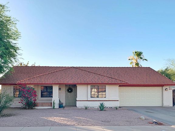 2nd image of 1428 W Escarpa St